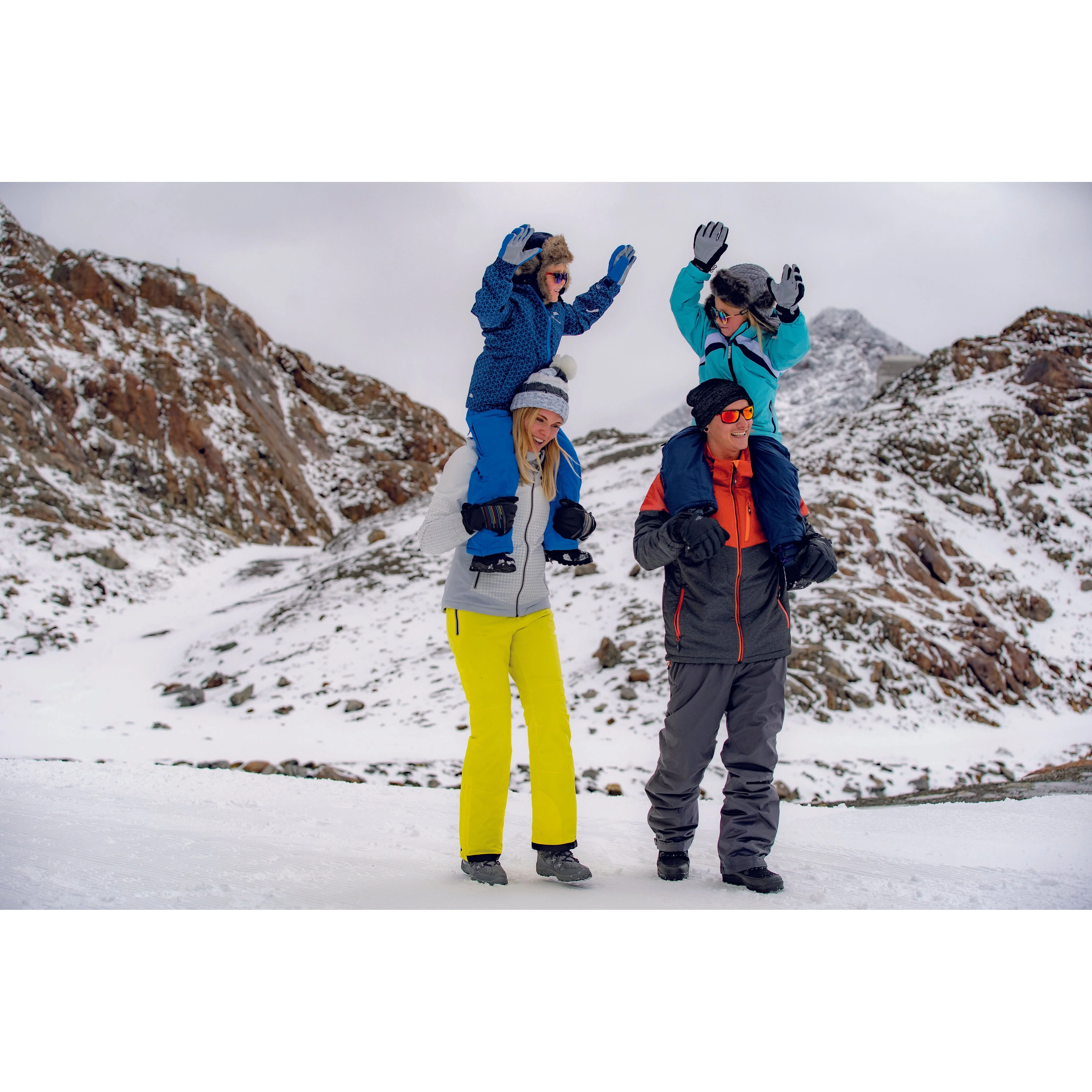 Distinct Girls Padded Waterproof Ski Jacket in Aquamarine - Image 5
