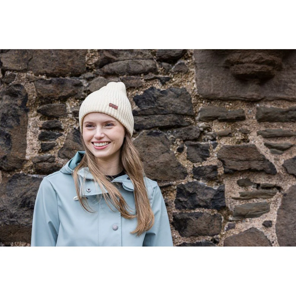 Dornan Adults Knitted Hat in Cream - Image 2