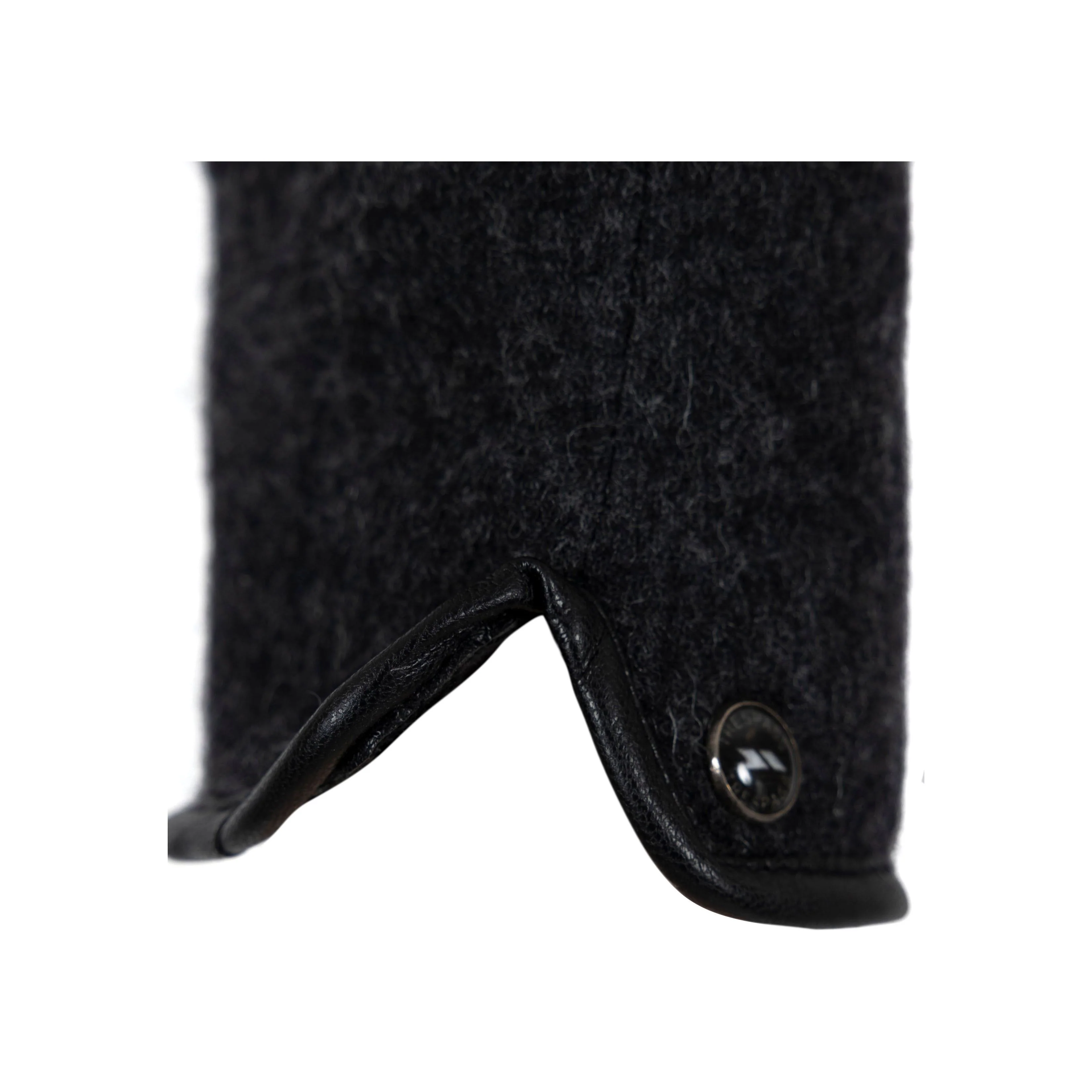 Tana Unisex Wool Gloves in Black - Image 4
